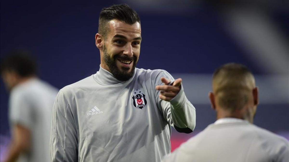 Negredo durante un partido contra el Oporto en Liga de Campeones