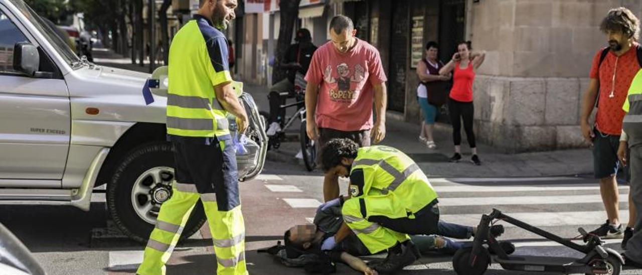 Un joven herido en un accidente de patinete en Palma.