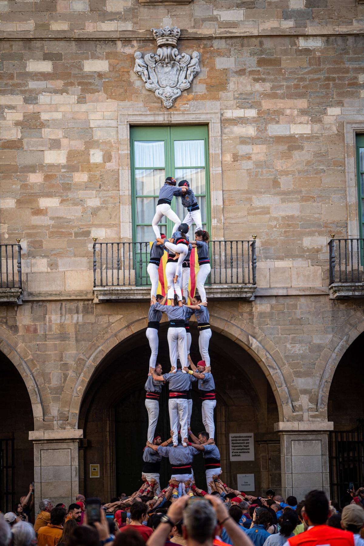 Les imatges de la Diada castellera de colles de l'eix, a Manresa Les imatges de la Diada castellera de colles de l'eix, a Manresa