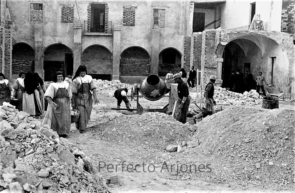 MONJAS DE LA SANTA FAZ. AÑOS 70