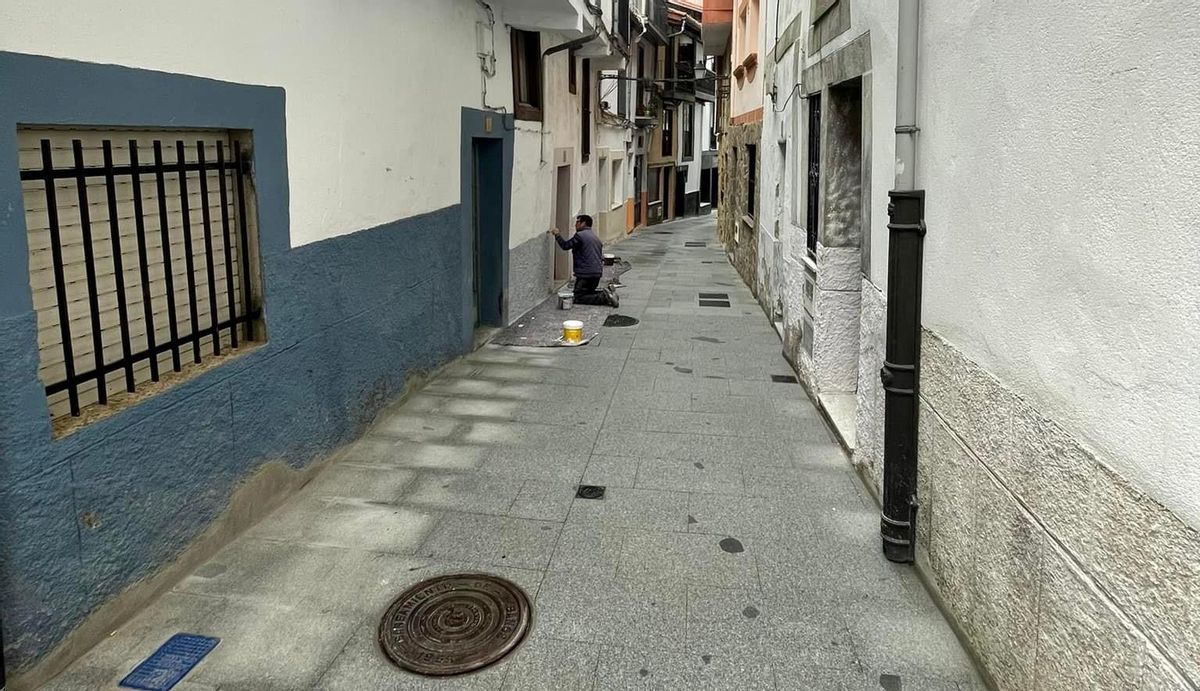 Imagen de las obras en la calle Eugenio Fernández ‘Angelete’.