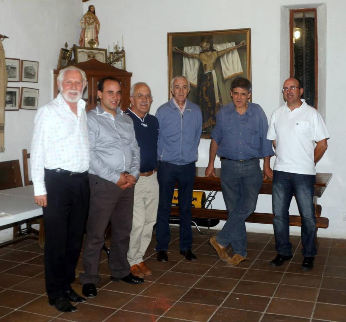 Fundadores de la asociación que defiende y promociona la capa alistana