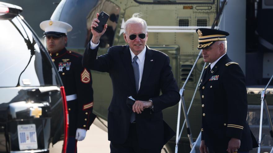 Biden recibe a la familia de Floyd en el primer aniversario de su muerte