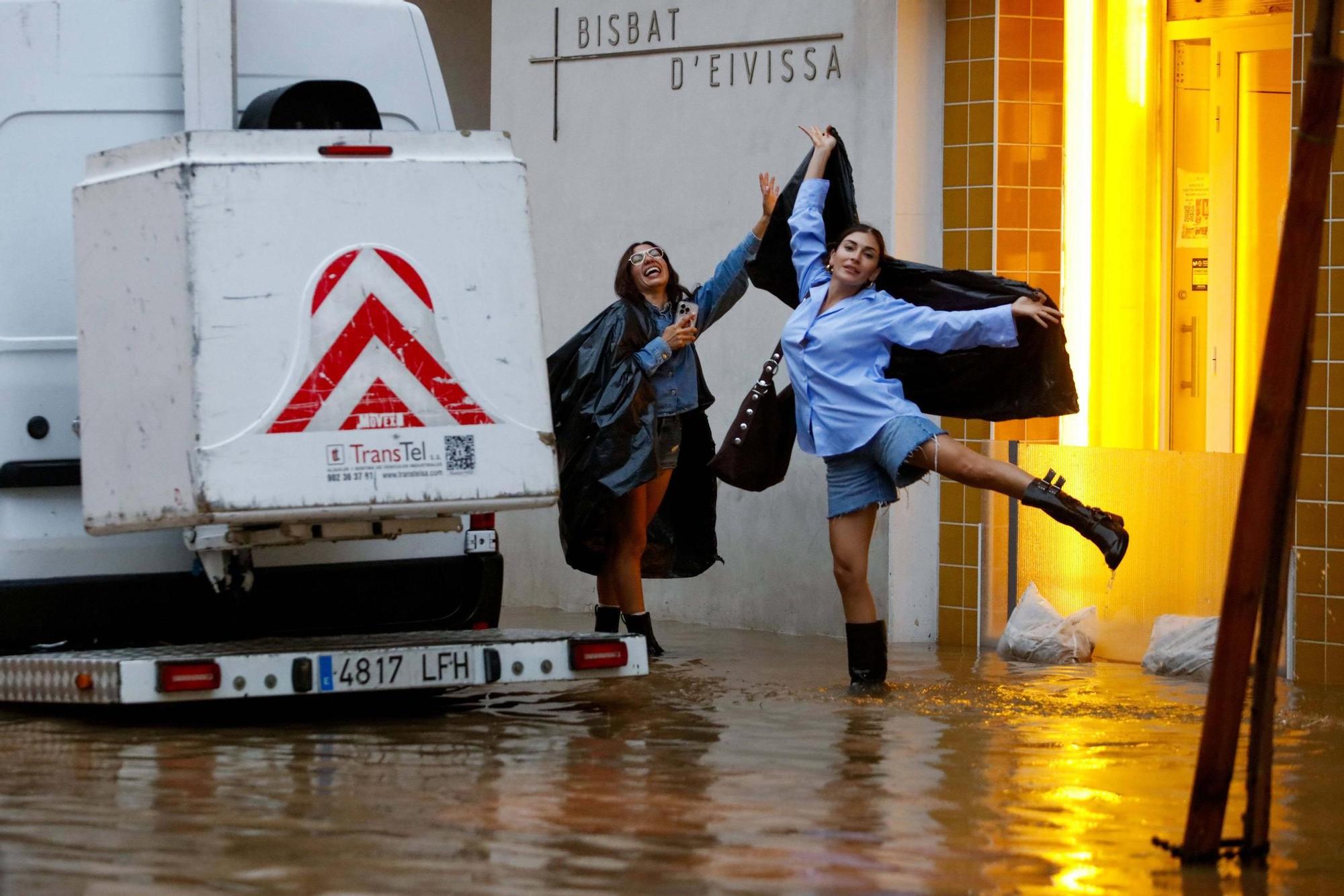Las imágenes de la dana 'Alice' en la tarde del sábado en Ibiza