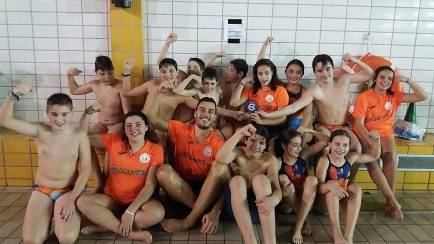 Imagen de los equipos infantil y cadete del Umia