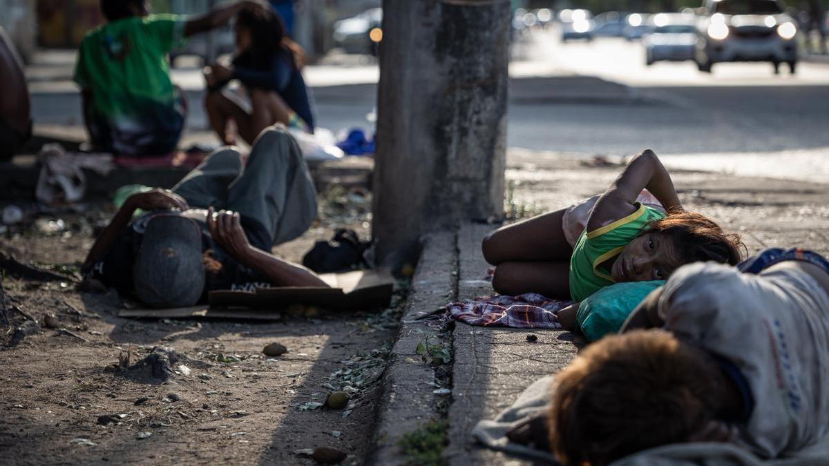 Indígenas de la etnia Yanomami en una calle de Boa Vista, en el estado amazónico de Roraima el 31 de enero de 2023.