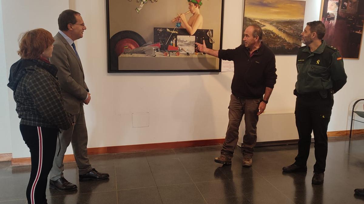 Visita de Ángel Blanco al Museo de Rionegro del Puente