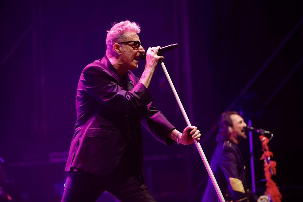 Loquillo y David Russell animan la noche cordobesa