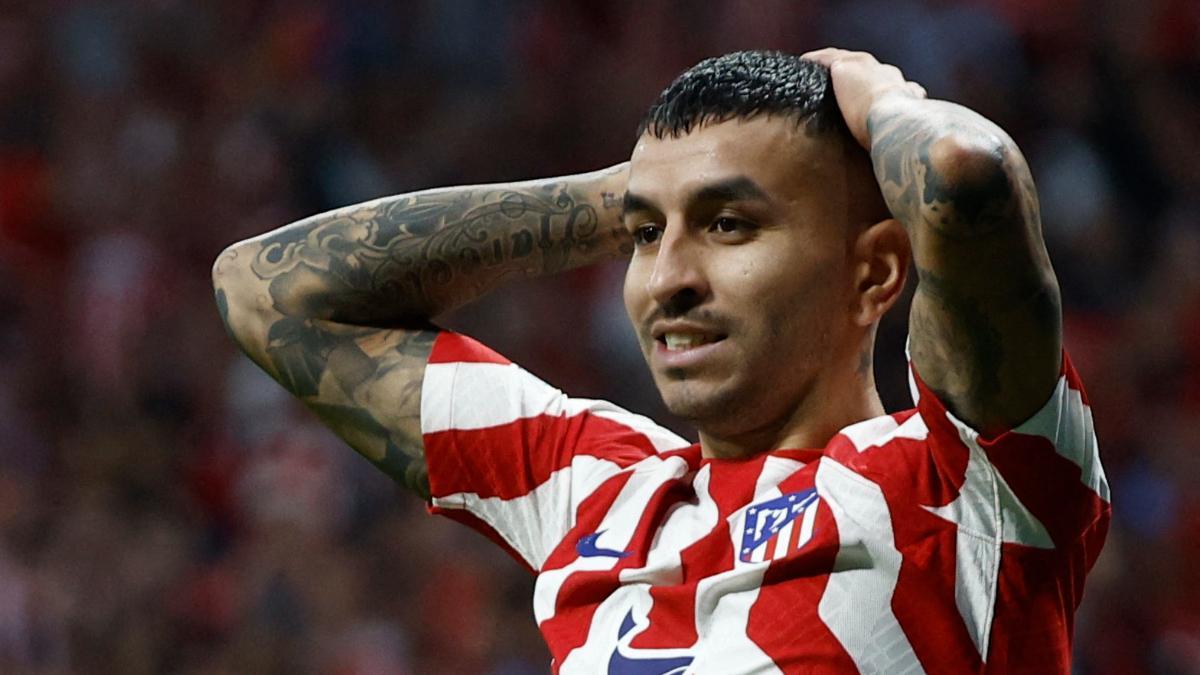 Correa lamentándose en un partido del Atlètico de Madrid