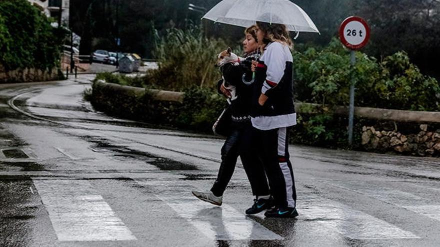 Las lluvias y la inestabilidad vuelven a Mallorca con el puente del Pilar