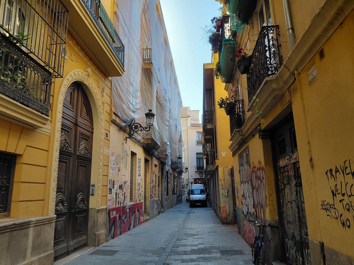 El antiguo colegio de San Nicolás, precintado