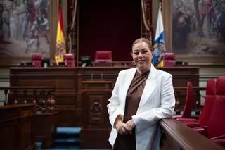 Astrid Pérez: "Todavía mucha gente cree que el Parlamento está en Gran Canaria"