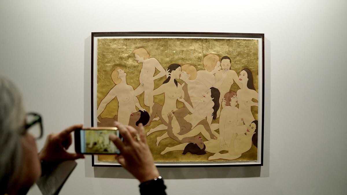 'Pan, trabajo, libertad', de la artista Kubra Khademi.