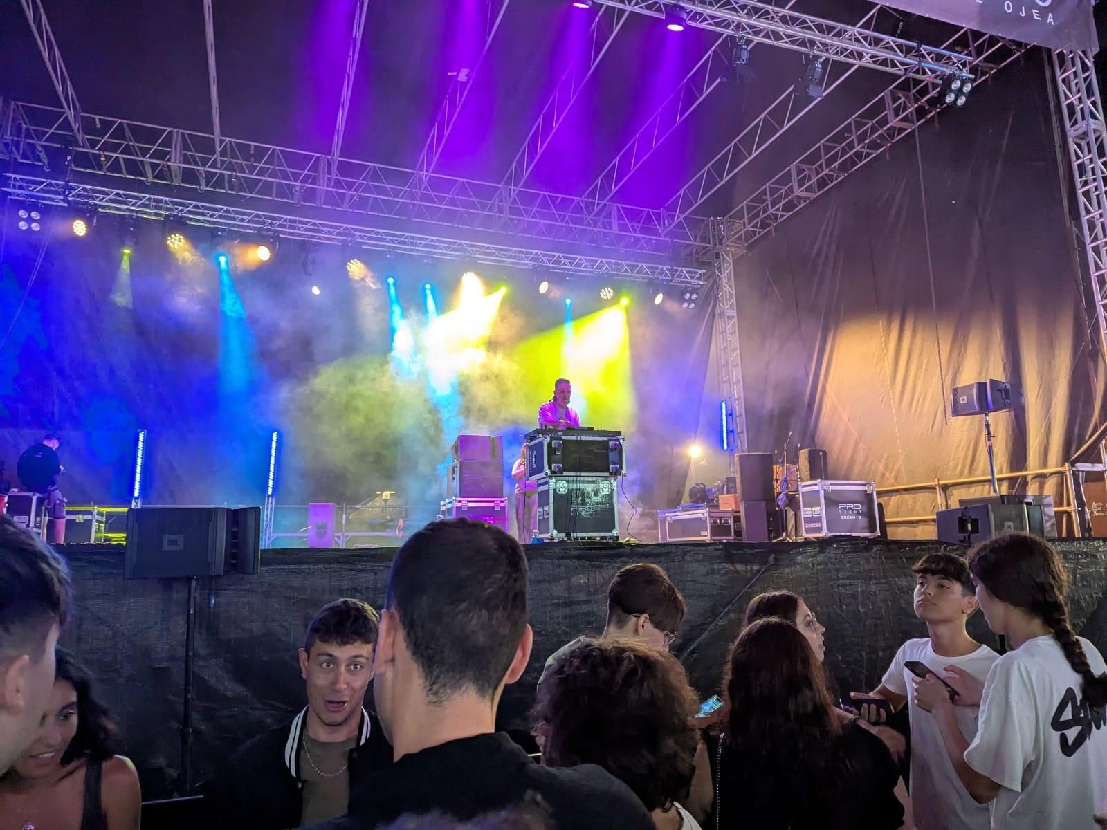 Dj Michi triunfa en el inicio de las Festas do Cristo de Cangas