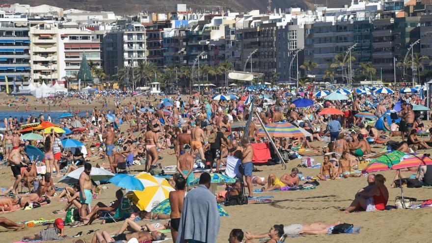 Canarias regresa al verano en la segunda semana de enero