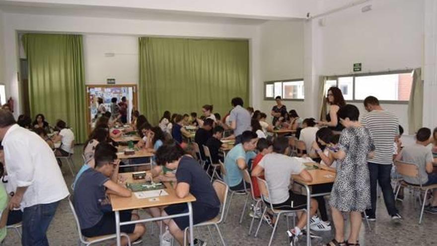 Nules pone en marcha un proyecto para aprender jugando al Scrabble