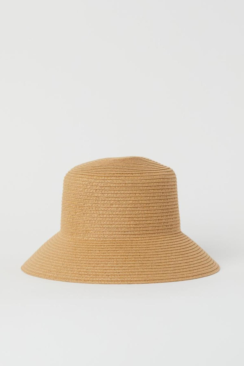Sombrero estilo bucket de paja de H&M
