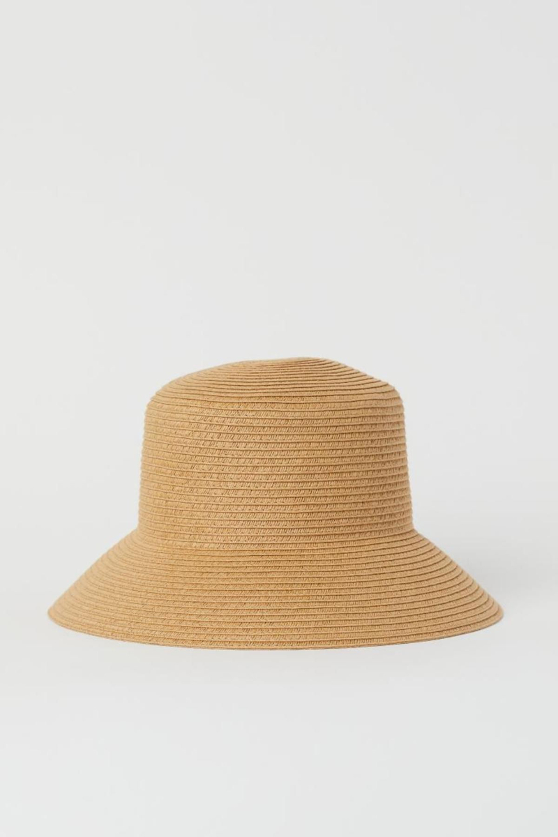 Sombrero estilo bucket de paja de H&amp;M