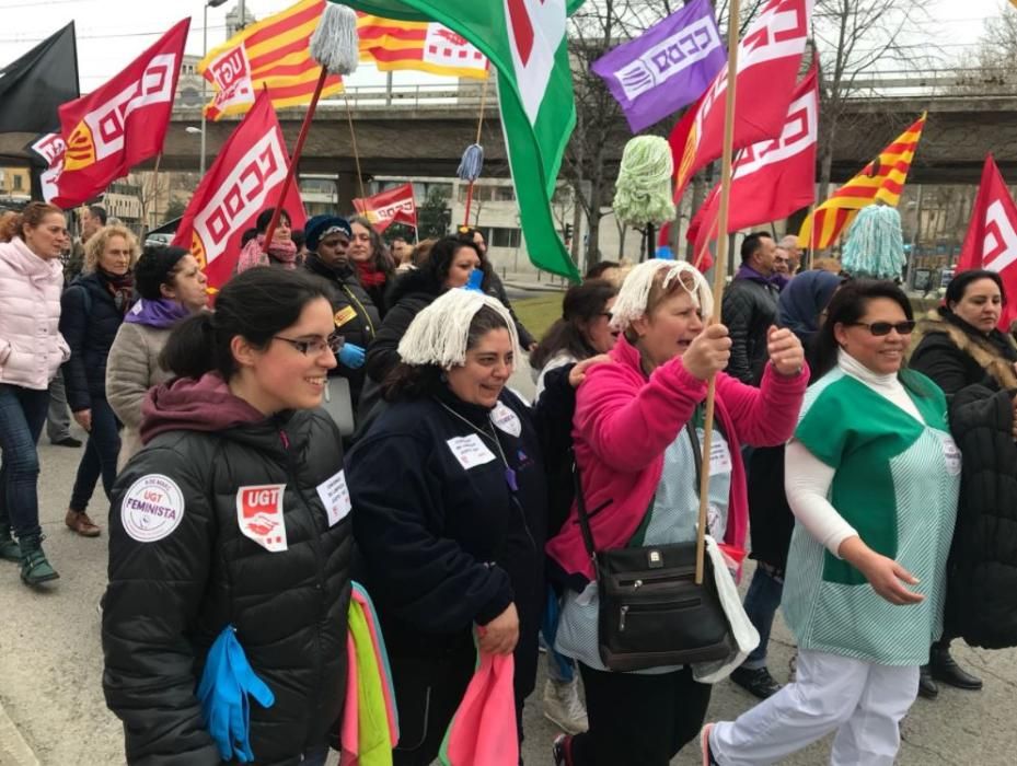 Mobilització a Girona amb motiu de la vaga feminista