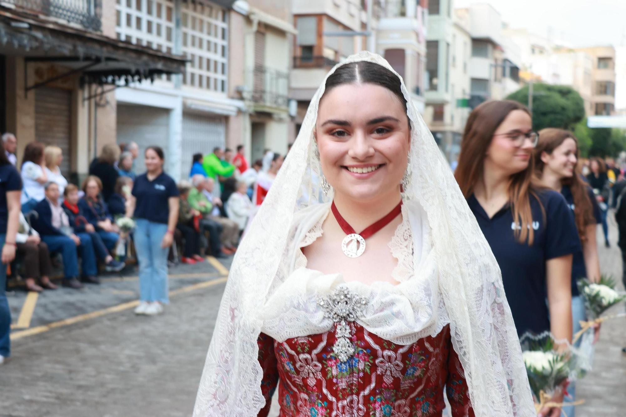 Galería de imágenes: Traslado y ofrenda de flores a Santa Quiteria en Almassora