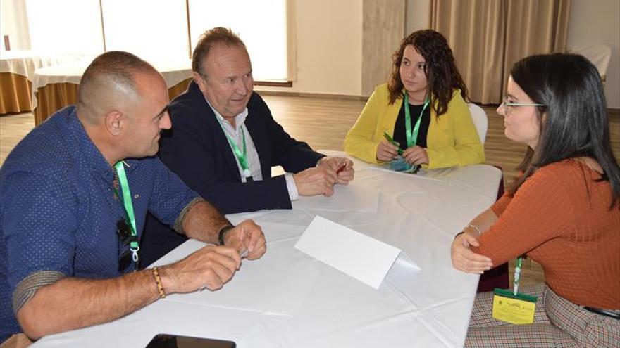 Un foro técnico expone el desarrollo exitoso de otras zonas con embalse