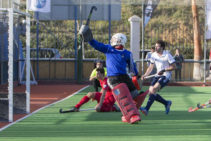 La selección española se impone al combinado galo en un amistoso disputado en Benalmádena