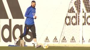 Benzema no se prueba con el grupo