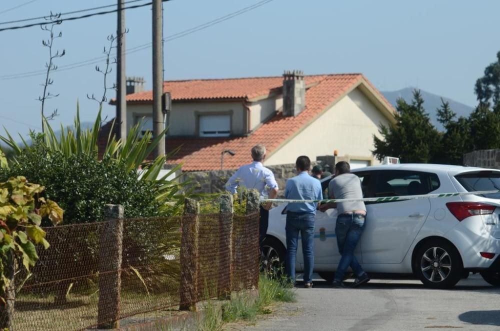 Un hombre mata a su exmujer, a su excuñada y a su exsuegra en Valga delante de sus dos hijos