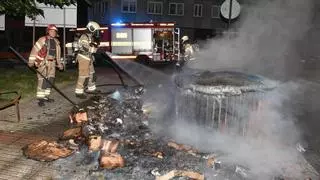 Incendios de contenedores en Labañou (A Coruña)
