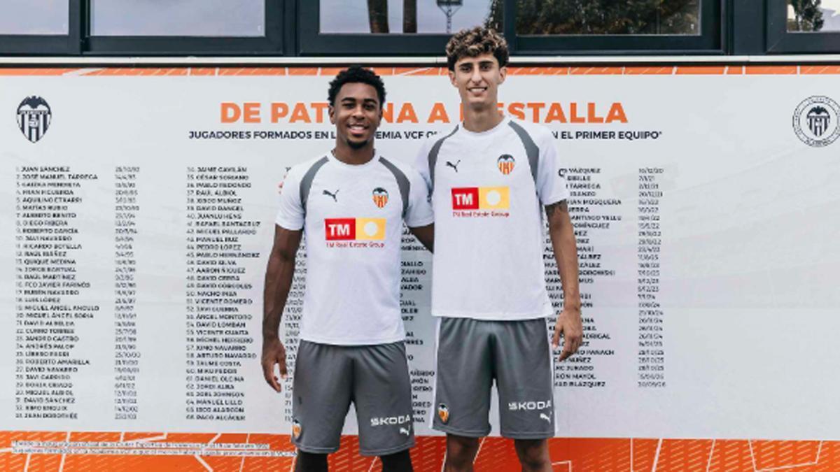Mensajes de Mayol y Aimar a Javier Aguirre por el Valencia CF