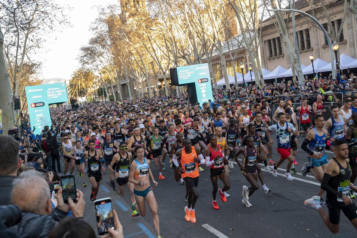 Así ha sido la Media Maratón de Barcelona 2024. Búscate en las fotos