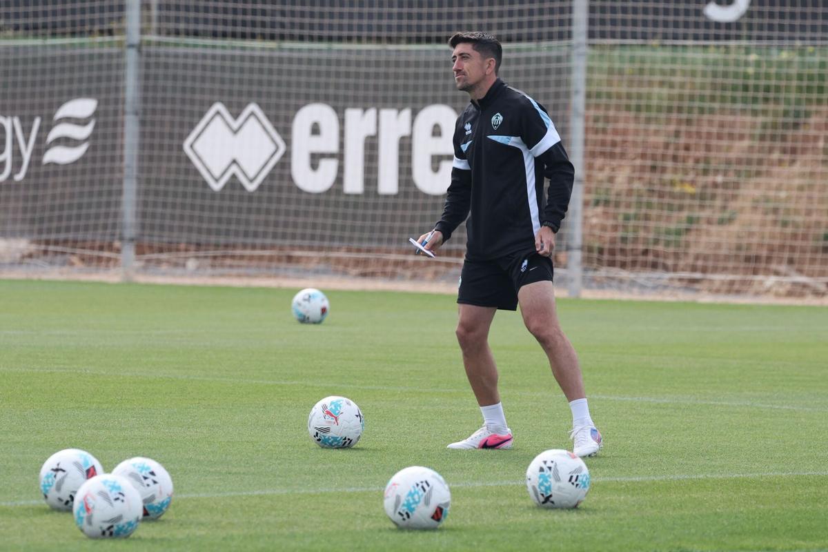 Galería | El CD Castellón entrena en la Ciudad Deportiva Globeenergy antes de la visita a la AD Ceuta