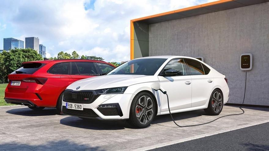 Skoda presume de híbrido enchufable con el Octavia iV