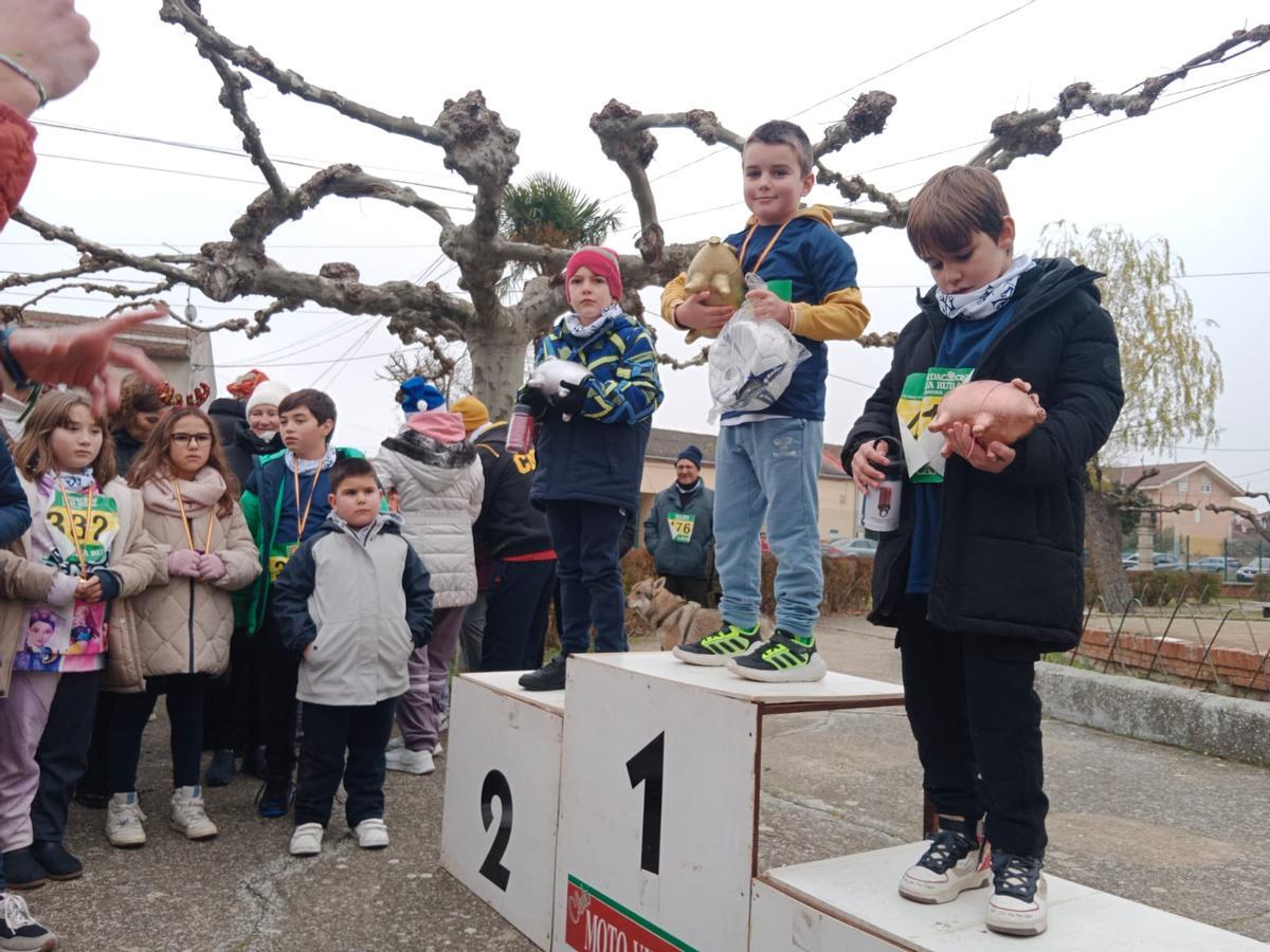 GALERIA | Éxito total en la San Silvestre de Santibáñez de Vidriales