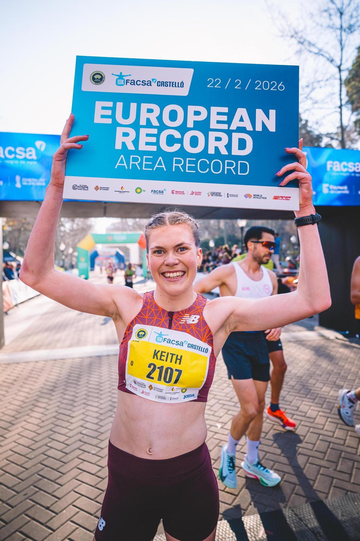 La británica Megan Keith paró el crono en 30:07, estableciendo el récord europeo femenino de 10K en el 10K Facsa Castelló.