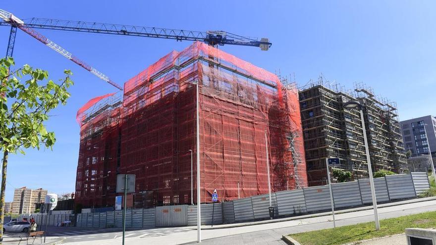 El Concello prevé concluir el edificio de Xuxán con 50 viviendas de alquiler social en otoño de 2027