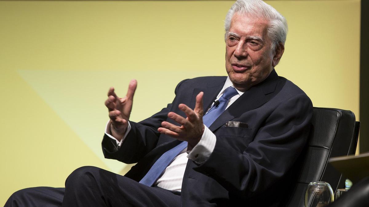 Mario Vargas Llosa tiene coronavirus y se encuentra bien en su casa