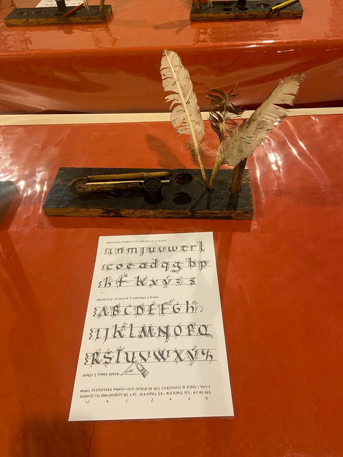 En el antiguo escritorio de Santa Maria de Ripoll los monjes copiaban manuscritos