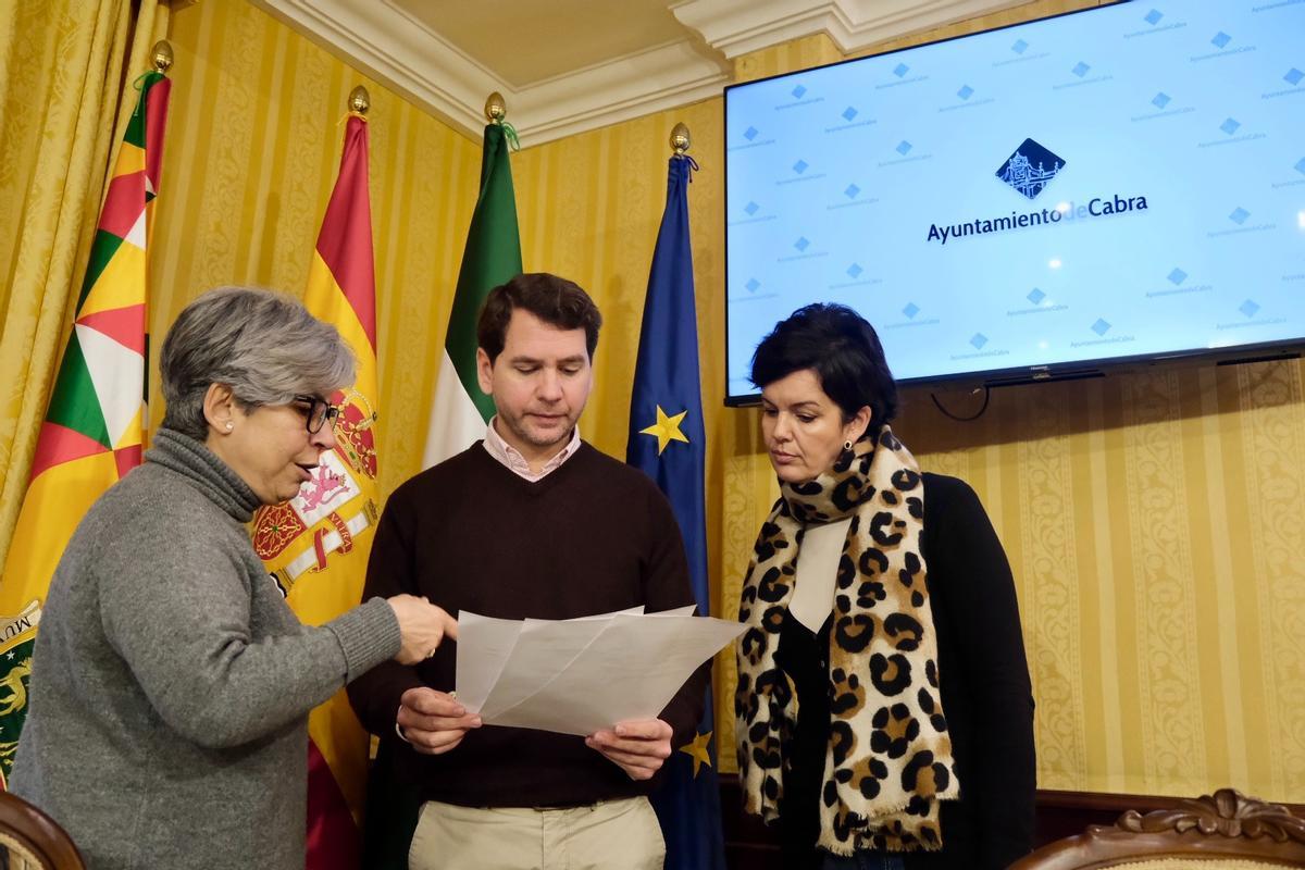 Carmen Cuevas, Fernando Priego y María José Romero.