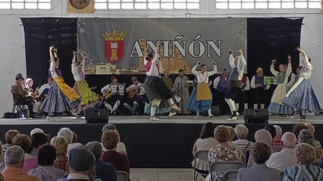 La concentración de jota contó con la participación de la escuela de Tabuenca.