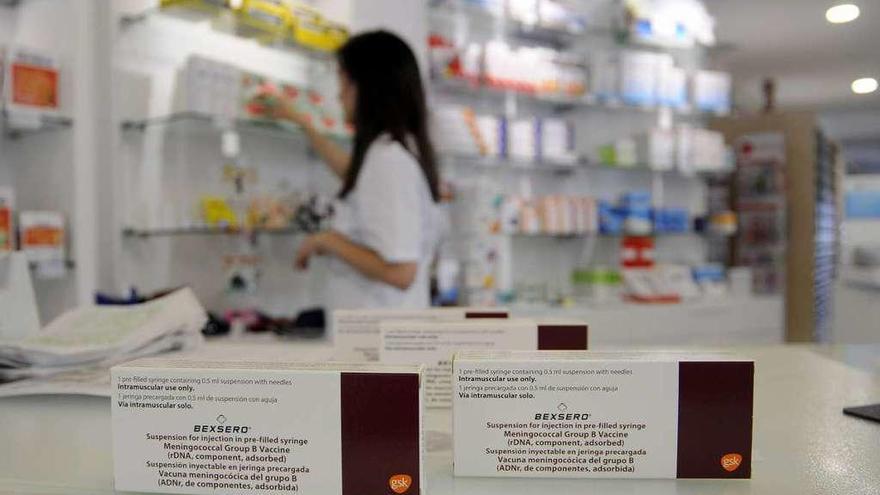 Farmacias gallegas ofertan vacuna Bexsero de sobra tras la crisis de desabastecimiento