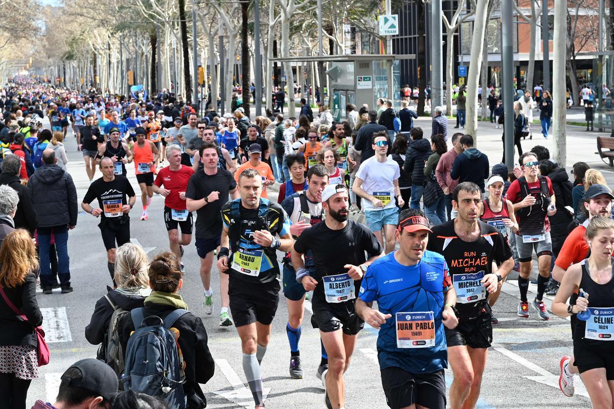 ¿Has participado en la Marató de Barcelona 2024? ¡Búscate en las fotos¡