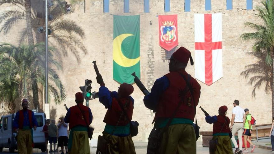 El Alardo ha culminado en el Palacio de Altamira.