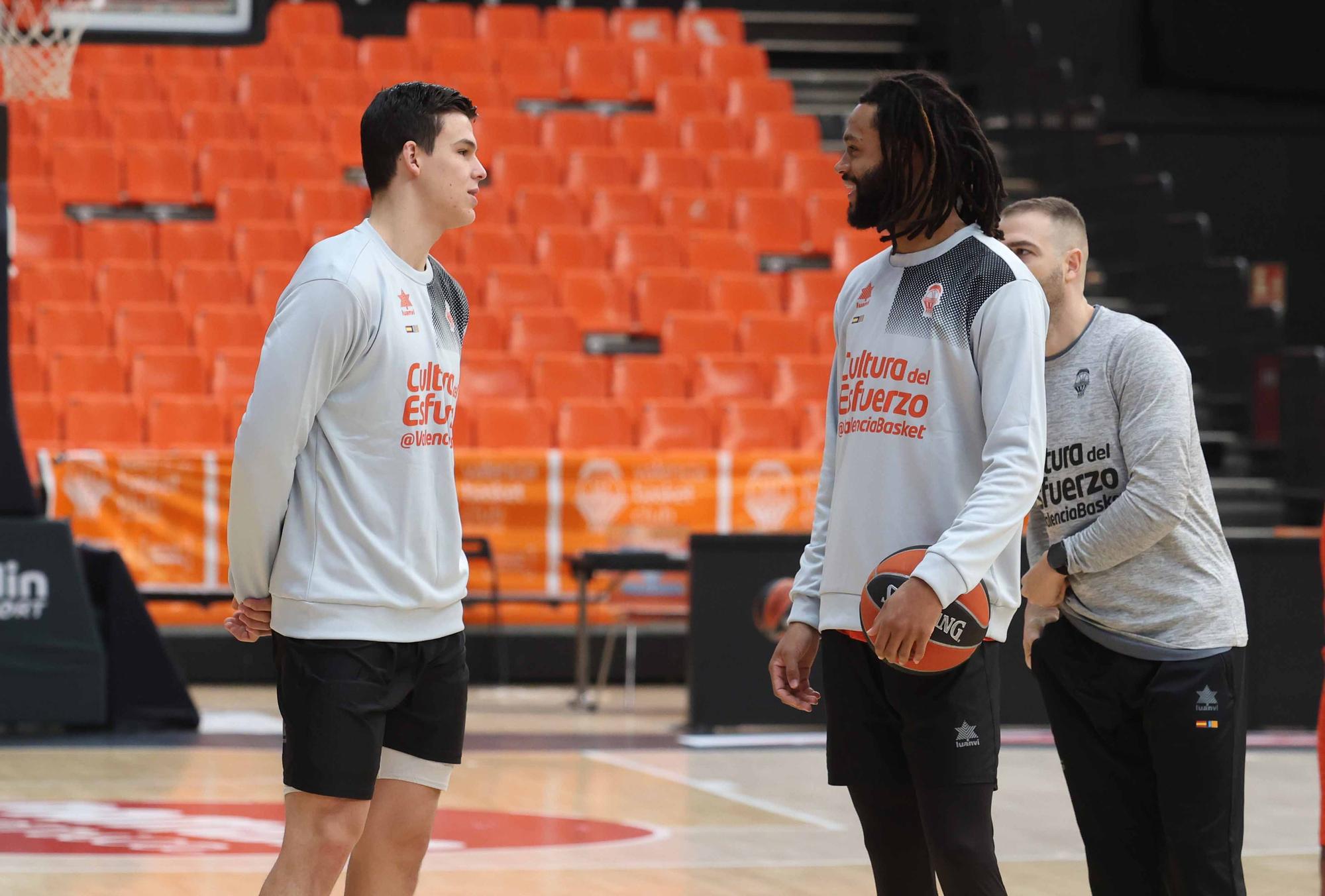 Entrenamiento previo al partido de Euroliga frente al  Meridianbet de Belgrado