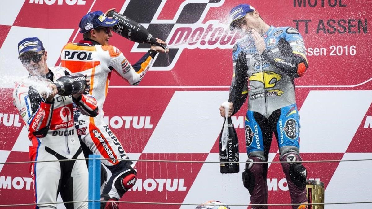 Redding, Márquez y Miller, en el insólito podio de MotoGP.