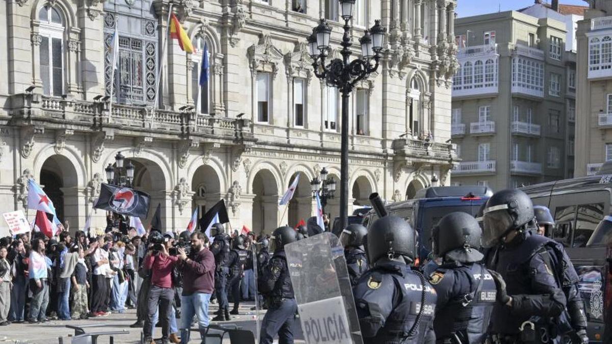 Galiza Nova pide actitud "pacífica" a los participantes en las manifestaciones tras los disturbios de A Coruña: "Que se respecte o noso servizo de orde"