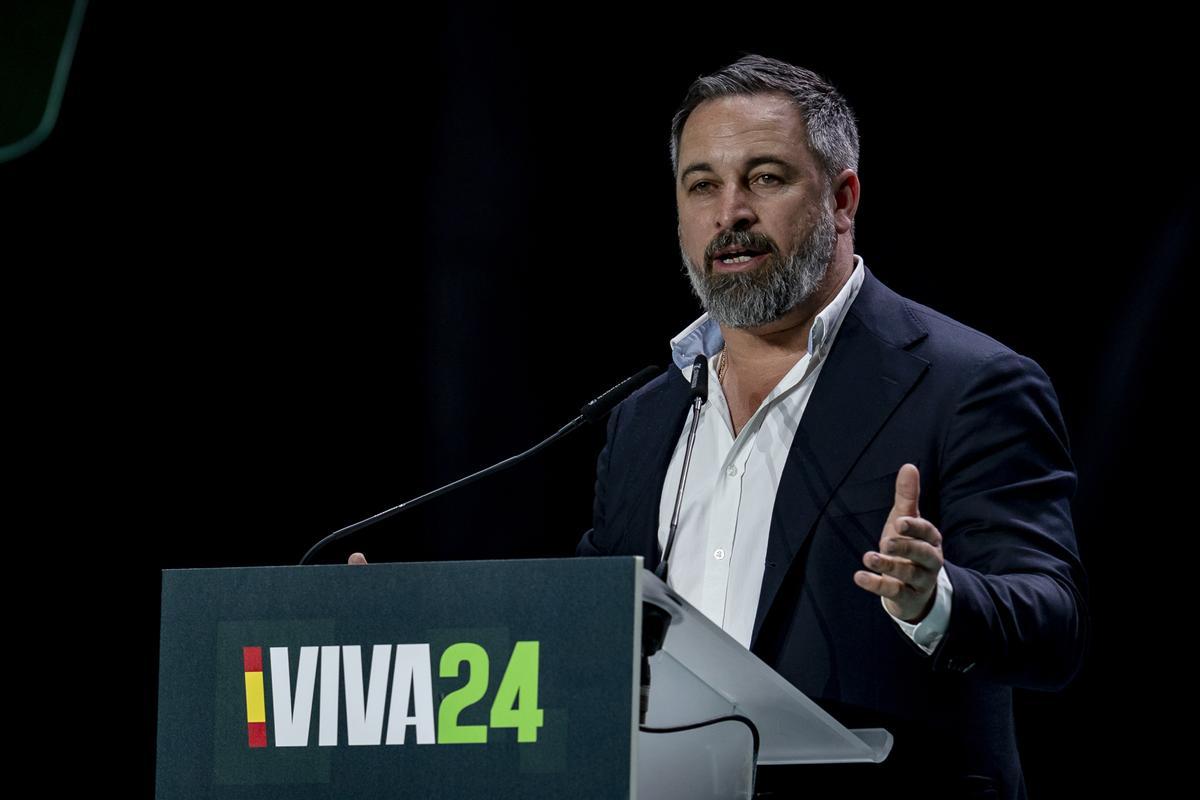 El líder de VOX, Santiago Abascal, durante el acto ‘Viva 24’ de VOX, en el Palacio de Vistalegre, a 19 de mayo de 2024, en Madrid (España).