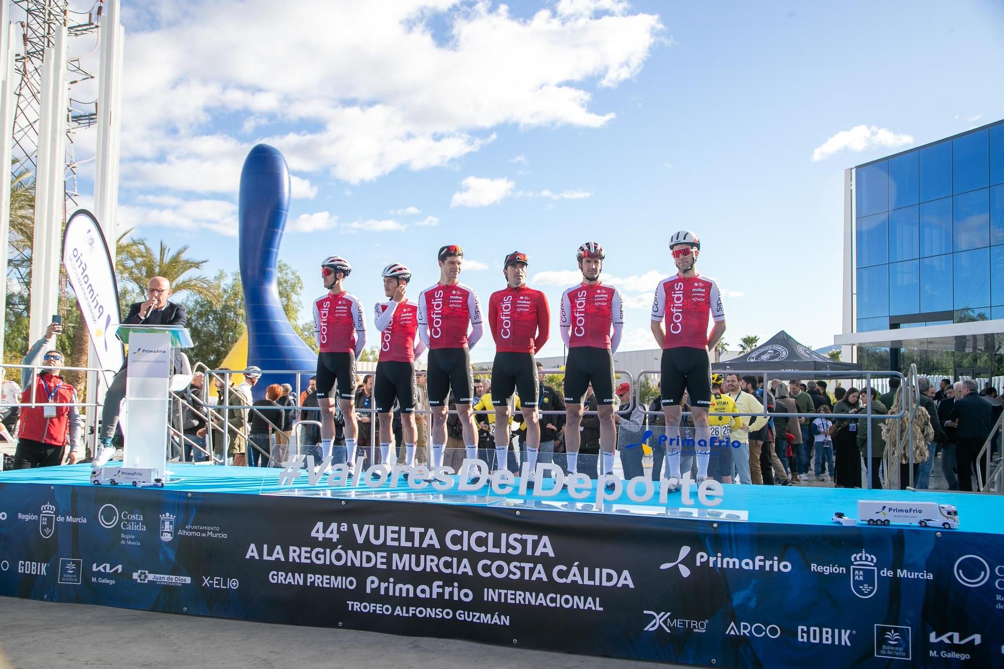 FOTOS: Así ha sido la salida de la Vuelta Ciclista a la Región de Murcia