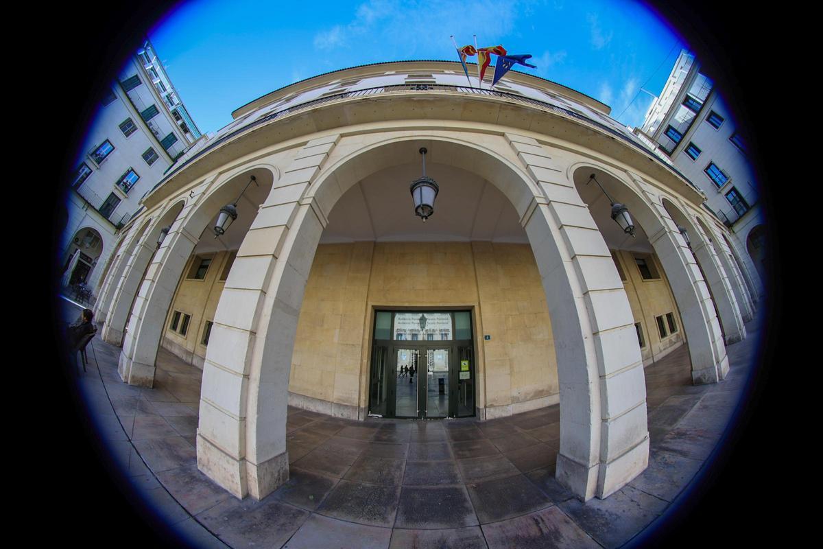 Fachada de la Audiencia Provincial donde se ha celebrado el juicio.