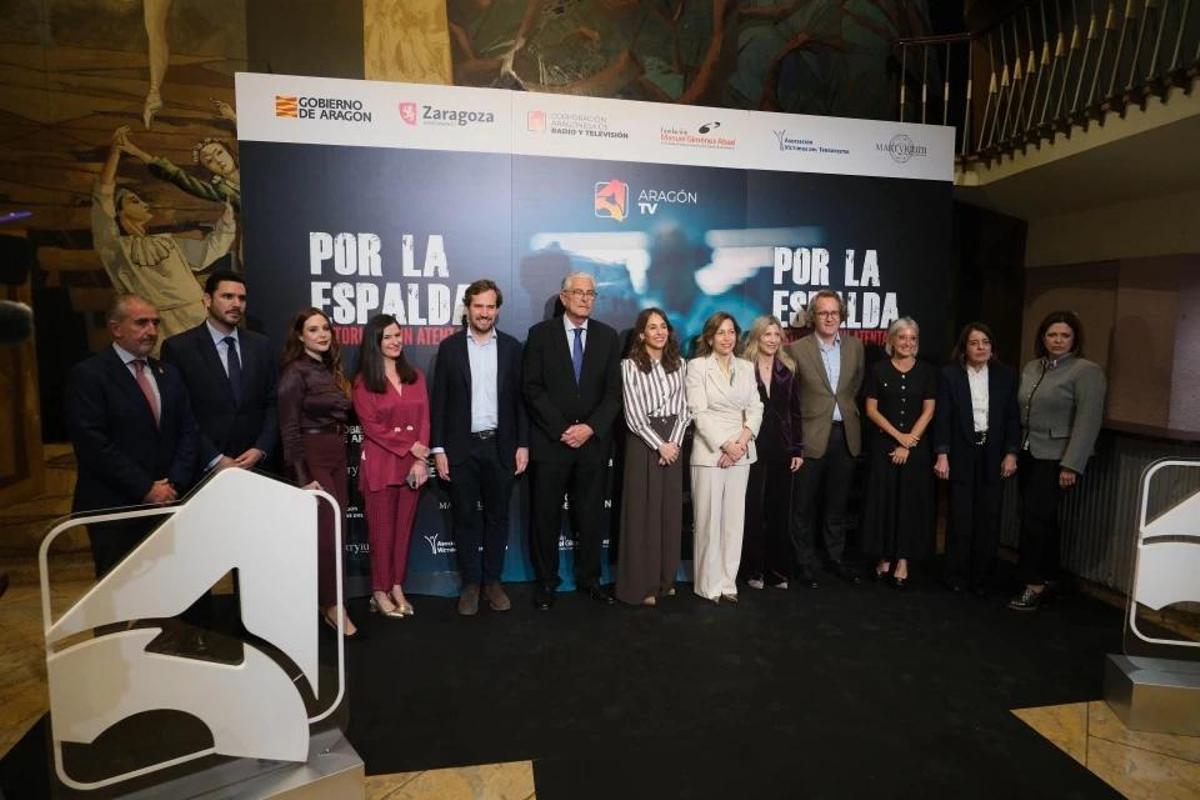 El documental 'Por la espalda' se preestrenó en los cines Palafox de Zaragoza.
